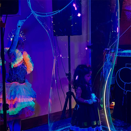 Neon bubble show